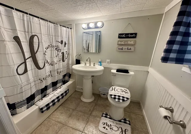 Photo 3 of Single family home for sale at 84 N Imperial Dr, Tawas City, MI 48763 | MLS# 77080069359 | Listing updated on 2026-06-13