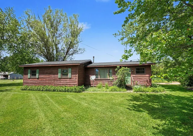 1st image of 47920 42nd St, Paw Paw, MI 49079 | MLS# 66026027674