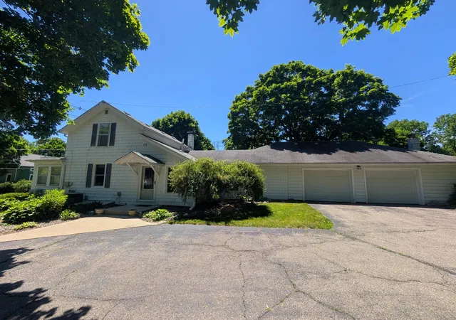 Homes for sale in Marshall City Calhoun, MI | 1020 S Marshall Ave, Marshall City Calhoun, MI 49068 | MLS# 66026027681
