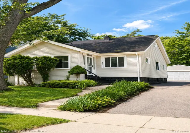 1st image of 308 S Marshall St, Pontiac, MI 48342 | MLS# 20261042167