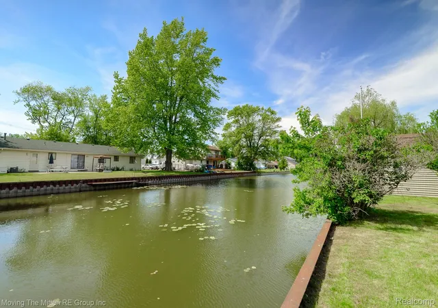 Photo 3 of Single family home for sale at 35382 Eldon Dr, Rockwood, MI 48173 | MLS# 20261042171 | Listing updated on 2026-08-27