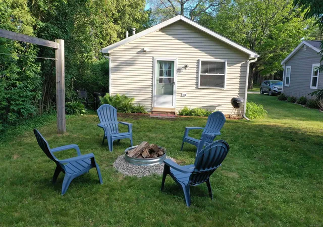 Photo 2 of Single family home for sale at 7335 Laurel Rd, Lexington, MI 48450 | MLS# 58050210493 | Listing updated on 2026-06-18