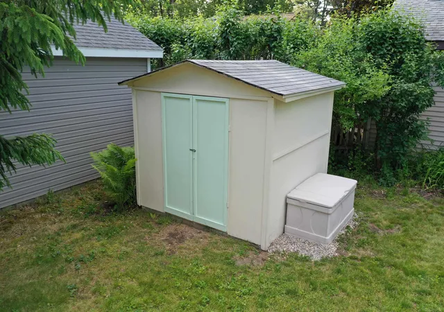 Photo 3 of Single family home for sale at 7335 Laurel Rd, Lexington, MI 48450 | MLS# 58050210493 | Listing updated on 2026-06-18