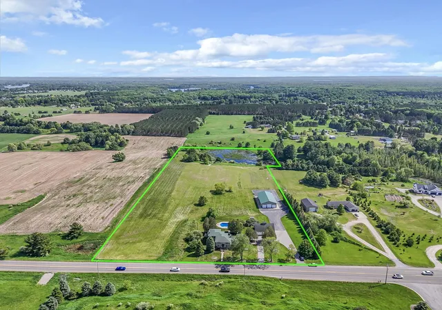 94th image of 6801 Secor Rd, Traverse City, MI 49685 | MLS# 78080069362