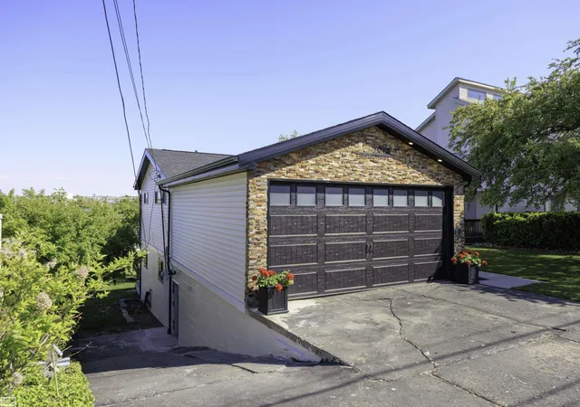 3rd image of 2970 Military St, Port Huron, MI 48060 | MLS# 58050210496