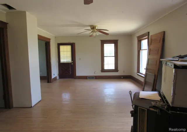 5th image of 695 W Cass Avenue Rd, Bay City, MI 48708 | MLS# 20261042194