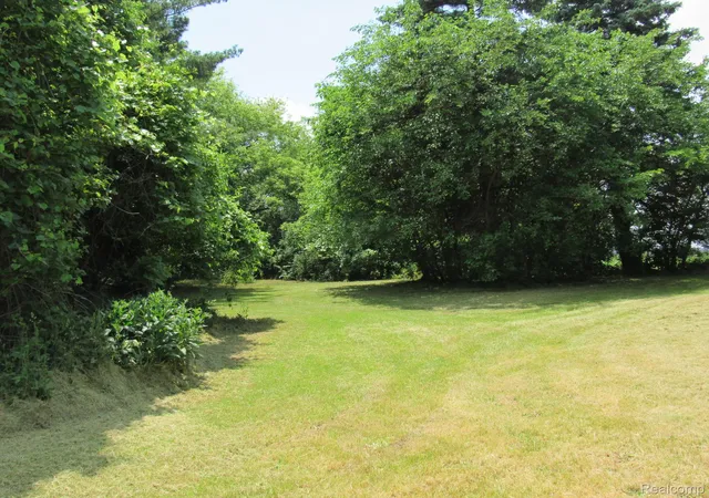 52nd image of 695 W Cass Avenue Rd, Bay City, MI 48708 | MLS# 20261042194
