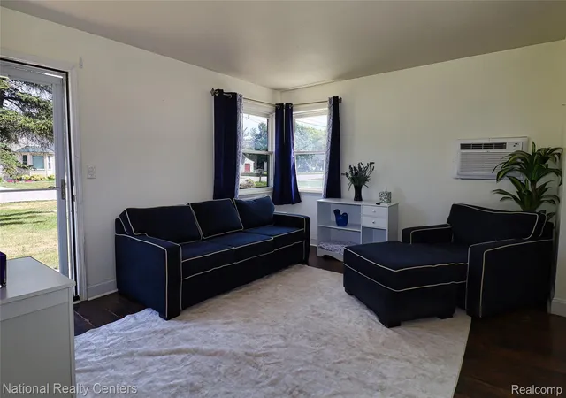 Photo 3 of Single family home for sale at 2316 Rollins St, Grand Blanc, MI 48439 | MLS# 20261042197 | Listing updated on 2026-06-17