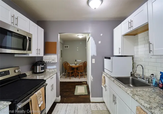 Photo 4 of Single family home for sale at 2316 Rollins St, Grand Blanc, MI 48439 | MLS# 20261042197 | Listing updated on 2026-06-17