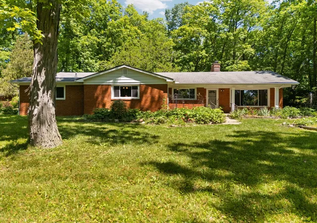 Homes for sale in York Charter Township Washtenaw, MI | 4271 Willis Rd, York Charter Township Washtenaw, MI 48160 | MLS# 81026027742