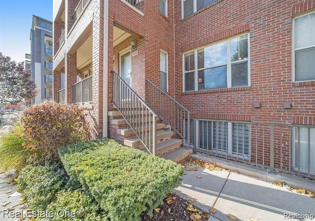 Photo 2 of Condo for sale at 1448 S Main St #55, Royal Oak, MI 48067 | MLS# 20261042239 | Listing updated on 2026-06-22