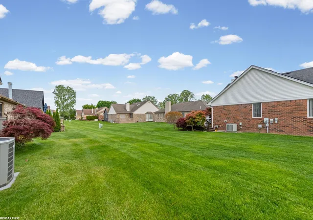 Photo 2 of Condo for sale at 20070 Ridgeway Ct, Clinton Township, MI 48038 | MLS# 58050210524 | Listing updated on 2026-06-08