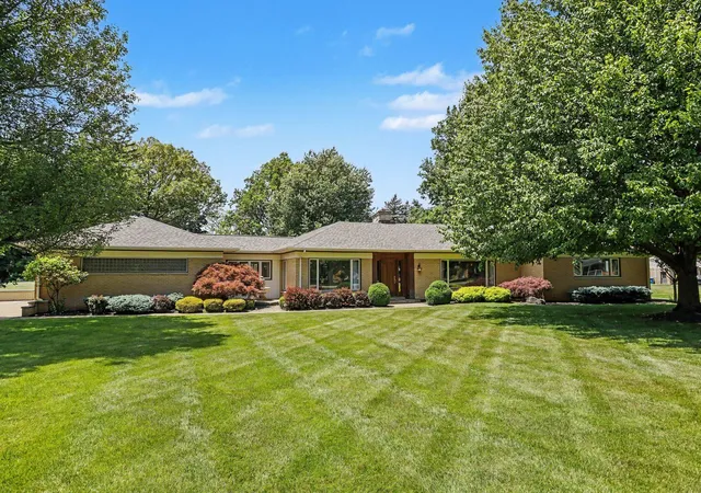 1st image of 757 N Kalamazoo Ave, Marshall, MI 49068 | MLS# 64026027751