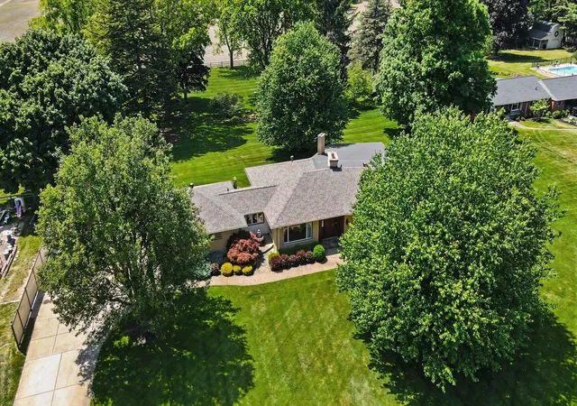 5th image of 757 N Kalamazoo Ave, Marshall, MI 49068 | MLS# 64026027751