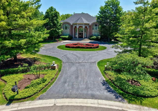 Photo 3 of Mansion for sale at 8479 Misty Meadows, Grand Blanc, MI 48439 | MLS# 20261042264 | Listing updated on 2026-07-30