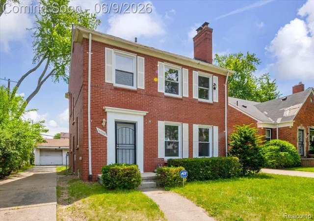 Photo 2 of Single family home for sale at 16904 Pierson St, Detroit, MI 48219 | MLS# 20261042270 | Listing updated on 2026-08-26