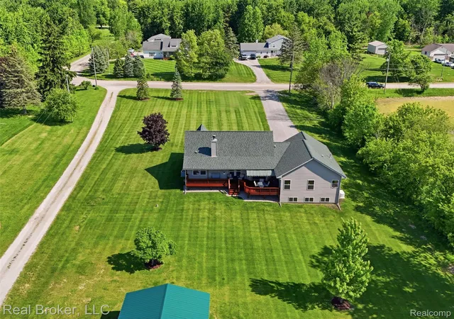 Photo 3 of Single family home for sale at 7271 Ray Rd, Swartz Creek, MI 48473 | MLS# 20261042278 | Listing updated on 2026-06-09