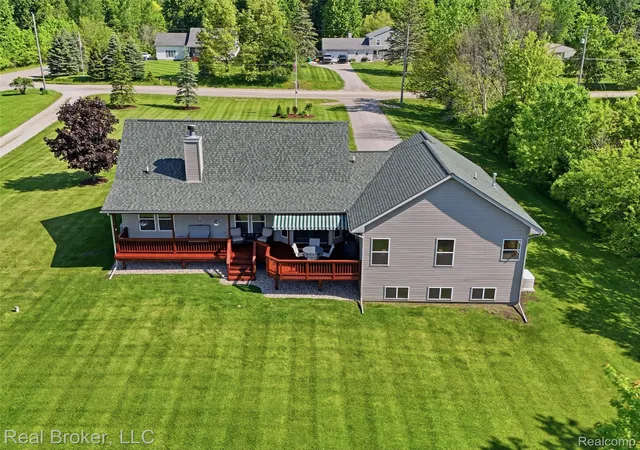 Photo 4 of Single family home for sale at 7271 Ray Rd, Swartz Creek, MI 48473 | MLS# 20261042278 | Listing updated on 2026-06-09