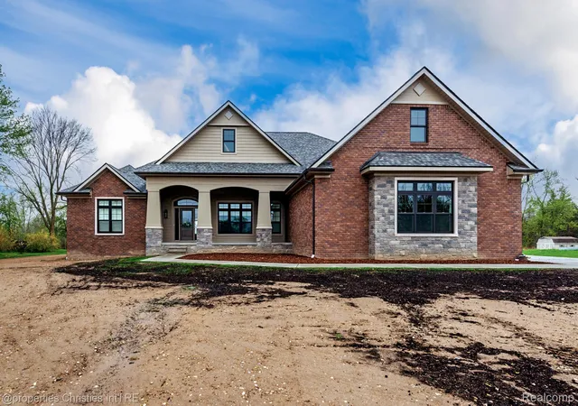 Photo 1 of Single family home for sale at 1933 Shane Ct, Oxford, MI 48370 | MLS# 20261042288 | Listing updated on 2026-07-06