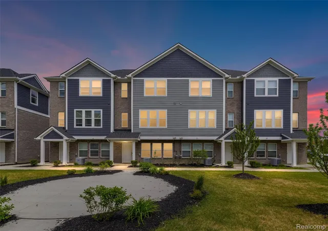 Photo 1 of Sale Pending at 2926 Artemis Dr, Troy, MI 48083 | MLS# 20261042286 | Listing updated on 2026-07-07
