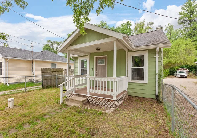 1st image of 3428 Sunnyheart Ave, Jackson, MI 49202 | MLS# 81026027765