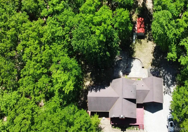 3rd image of 416 Crystal Ln, Roscommon, MI 48653 | MLS# 20261042293