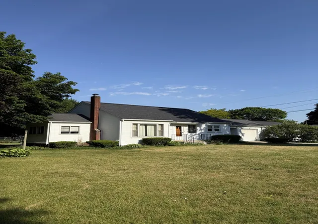 Photo 3 of Single family home for sale at 2326 Sunset Ln, Adrian, MI 49221 | MLS# 81026027773 | Listing updated on 2026-08-24