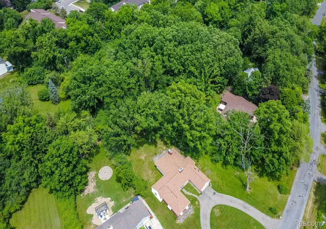 Photo 14 of Land for sale at 16034 Meadowood Ave, Southfield, MI 48076 | MLS# 20261042304 | Listing updated on 2026-09-03