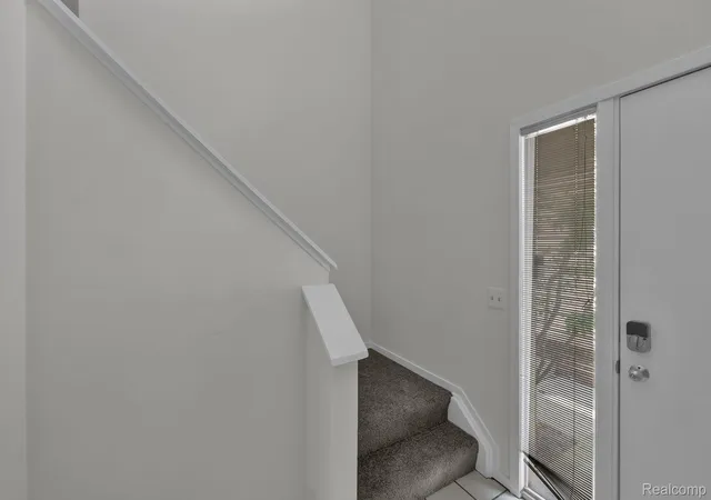 Photo 4 of Condo for sale at 6689 Ridgefield Cir #203, West Bloomfield, MI 48322 | MLS# 20261042320 | Listing updated on 2026-07-06