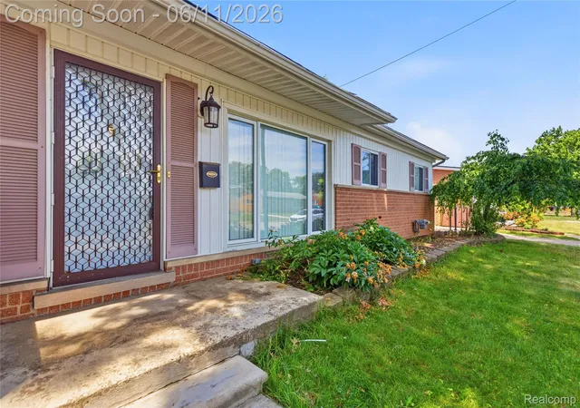 Photo 3 of Single family home for sale at 4663 Buchanan Ave, Warren, MI 48092 | MLS# 20261042323 | Listing updated on 2026-09-13