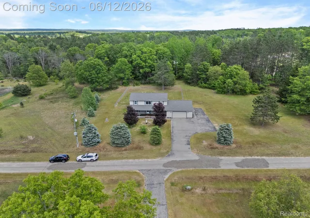 5th image of 11050 Old Orchard Ct, Roscommon, MI 48653 | MLS# 20261042348