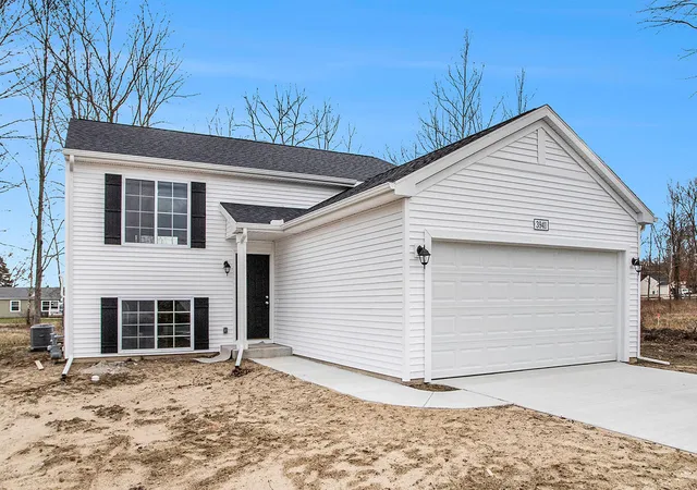 1st image of 1412 Cedarwood Dr, Greenville, MI 48838 | MLS# 65026027818