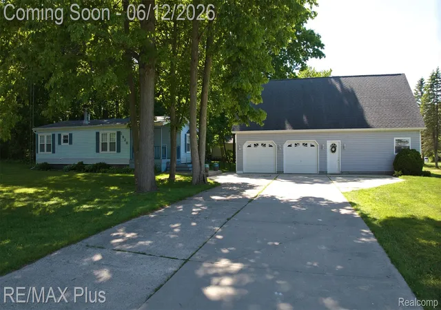 Photo 3 of Single family home for sale at 1926 New Rochelle Dr, Lapeer, MI 48446 | MLS# 20261042421 | Listing updated on 2026-07-15
