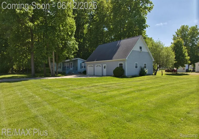 Photo 3 of Single family home for sale at 1926 New Rochelle Dr, Lapeer, MI 48446 | MLS# 20261042421 | Listing updated on 2026-10-06