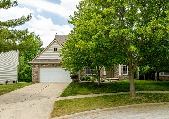 Photo 3 of Single family home for sale at 3211 Foxway Ct, Ann Arbor, MI 48105 | MLS# 81026027823 | Listing updated on 2026-08-19