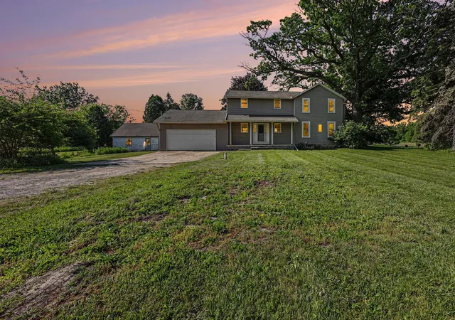 Photo 3 of Single family home for sale at 12845 Dexter Chelsea Rd, Chelsea, MI 48118 | MLS# 81026027822 | Listing updated on 2026-06-14