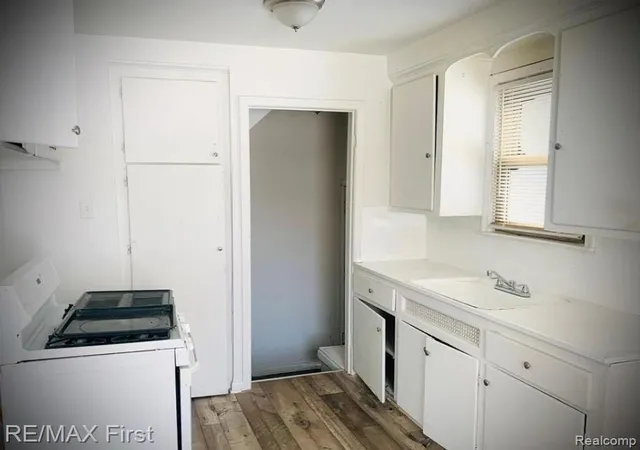 Photo 1 of Single family home for sale at 15910 W Parkway St, Detroit, MI 48223 | MLS# 20261042442 | Listing updated on 2026-09-21