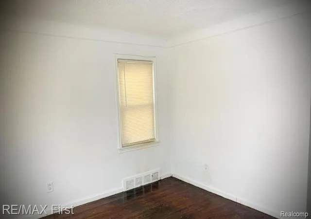 Photo 3 of Single family home for sale at 15910 W Parkway St, Detroit, MI 48223 | MLS# 20261042442 | Listing updated on 2026-09-21