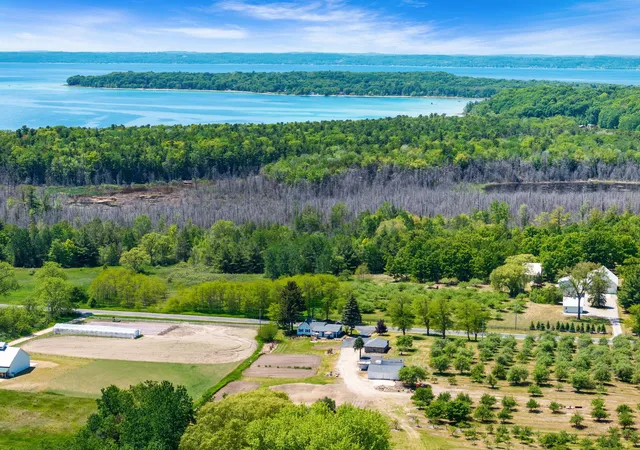Photo 1 of Single family home for sale at 14792 Peninsula Dr, Traverse City, MI 49686 | MLS# 78080069381 | Listing updated on 2026-09-29