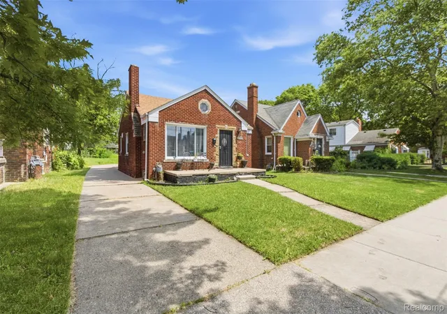 Photo 3 of Single family home for sale at 10322 Tireman St, Detroit, MI 48204 | MLS# 20261042465 | Listing updated on 2026-07-22