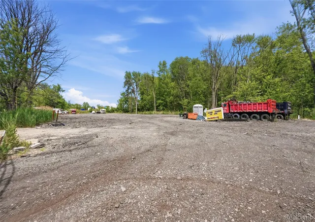2nd image of 24311 Charles St, Mount Clemens, MI 48043 | MLS# 20261042470