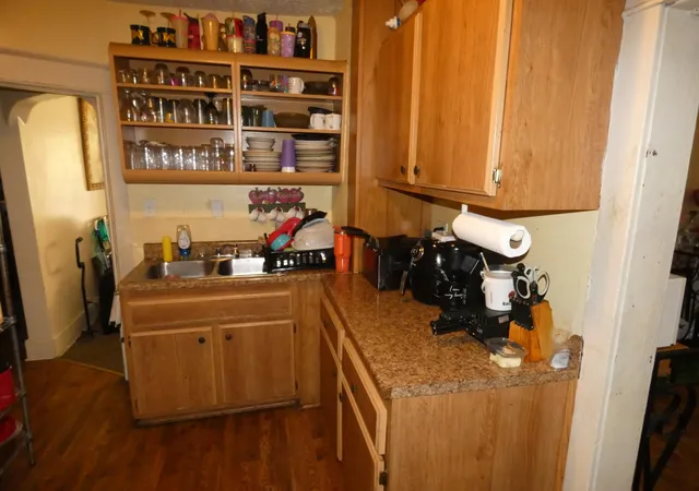 Photo 5 of Single family home for sale at 1236 Jennings Ave, Benton Harbor, MI 49022 | MLS# 69026027843 | Listing updated on 2026-08-31