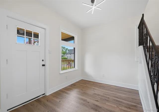 3rd image of 2501 Seyburn St, Detroit, MI 48214 | MLS# 20261042489