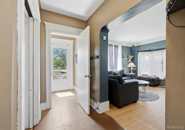5th image of 137 Trowbridge St, Detroit, MI 48202 | MLS# 20261042492