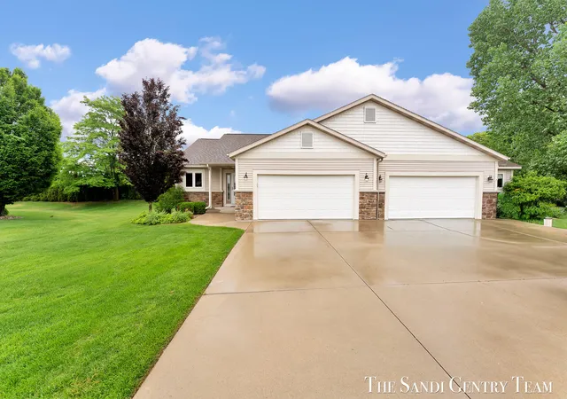 Homes for sale in Fruitport Charter Township Muskegon, MI | 1630 Grevel Ct, Fruitport Charter Township Muskegon, MI 49444 | MLS# 71026027861