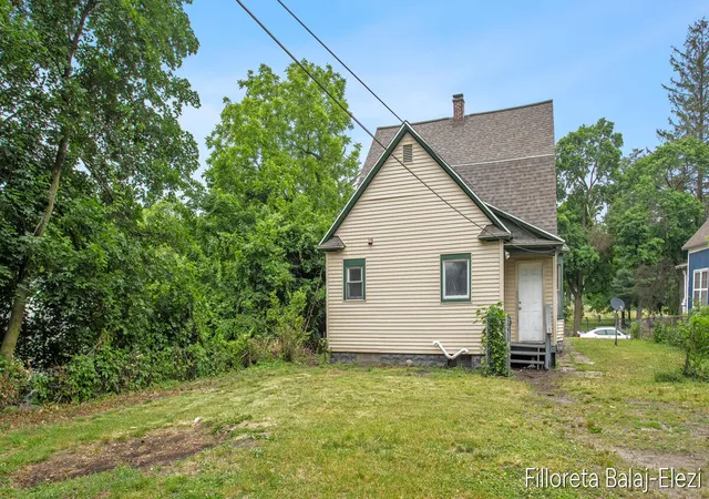 30th image of 714 Adams St Se, Grand Rapids, MI 49507 | MLS# 65026027866