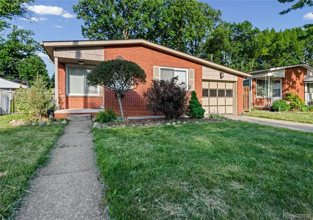 Photo 2 of Single family home for sale at 30772 J Carls St, Roseville, MI 48066 | MLS# 20261042523 | Listing updated on 2026-08-02