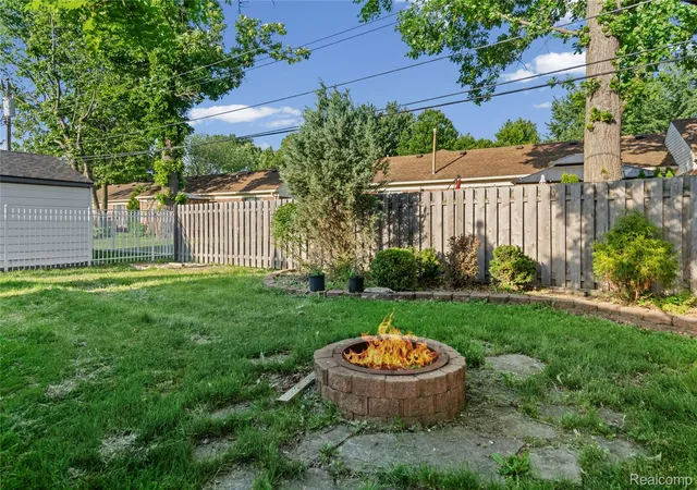 Photo 3 of Single family home for sale at 30772 J Carls St, Roseville, MI 48066 | MLS# 20261042523 | Listing updated on 2026-08-02