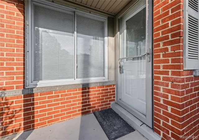 Photo 4 of Single family home for sale at 30772 J Carls St, Roseville, MI 48066 | MLS# 20261042523 | Listing updated on 2026-08-02