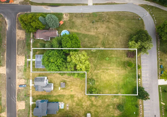 2nd image of 209 S River St, Evart, MI 49631 | MLS# 72026027879